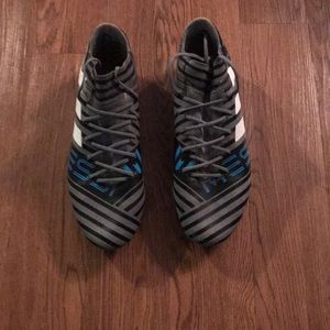 Messi size 9.5 men’s soccer cleats